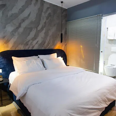 Hotel Luxury By The Bubbles Jacuzzi 3*