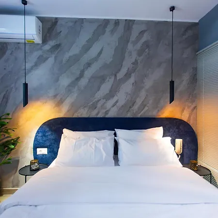 Luxury By The Bubbles Jacuzzi فندق 3*